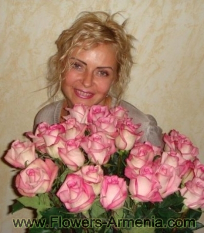 Flowers Delivered on Gifts  Flowers Delivery In Armenia  609