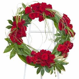 Classic Red Wreath