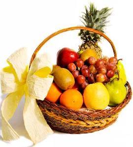 Gift Basket Of Fresh Fruits