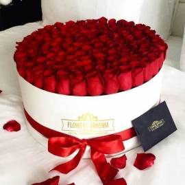 Deluxe Red Roses